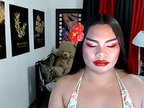 TSbrianaHugeCock webcam