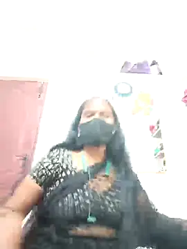 Webcam Model (Tamil_Yalini12)  is live.Free join now!