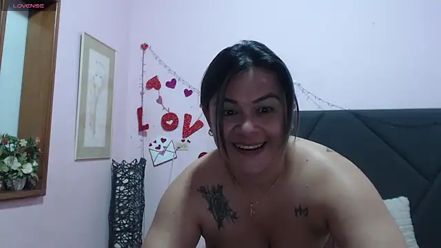 pamela_echeverria webcam