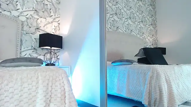 Venusandrea29 webcam