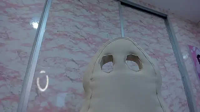 sexy__skinny4u webcam