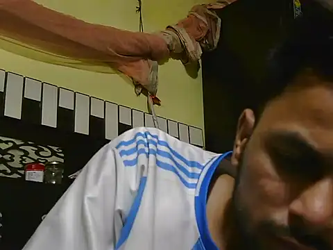 Stubborndesiboy webcam