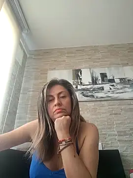 Latiinvenushot webcam