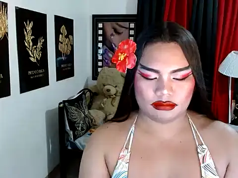 TSbrianaHugeCock webcam