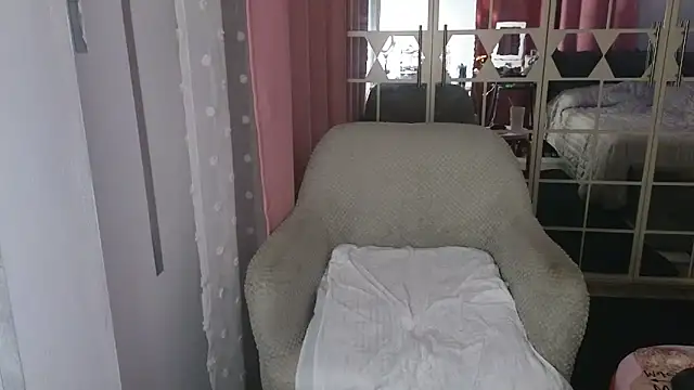 Ina_Me_Monday webcam