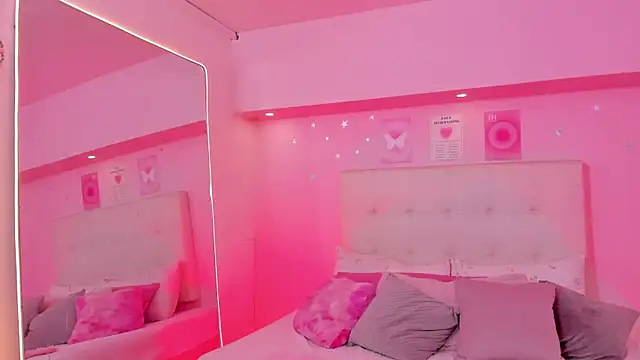 ScarlettDreamss7 webcam