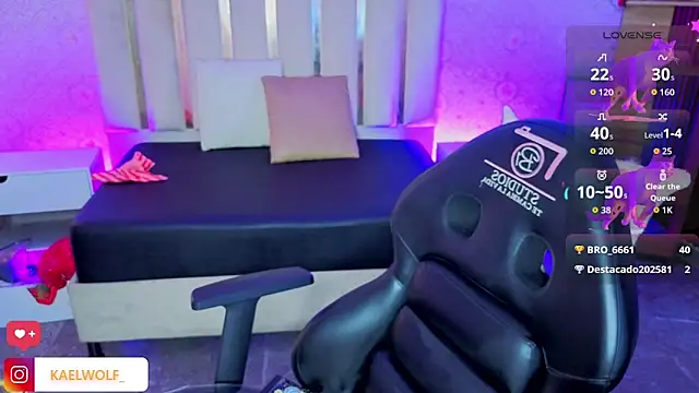 kaelwolf_tay's live cam