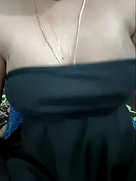 Ramya-hot-gueen webcam