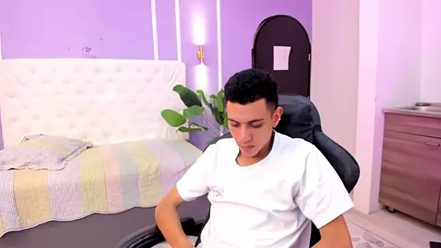 dominicjonnes webcam