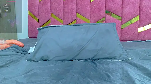 hornyhousekeeper_ webcam