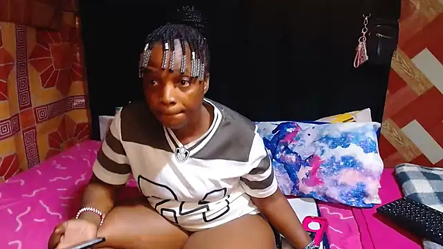 Thickbootykim webcam