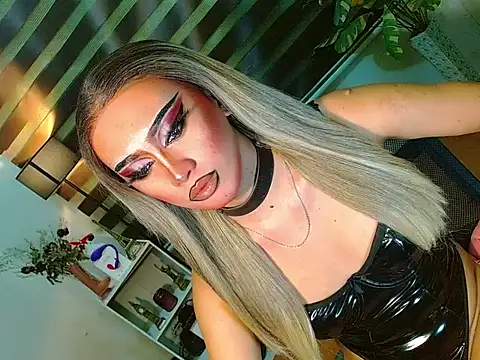 HOLLYWOOD_QUEEN_88 webcam