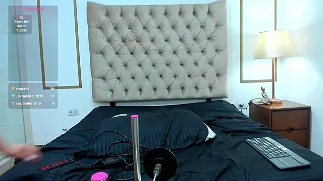 Isabella_HartX webcam