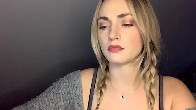 ScarlettSensitive webcam