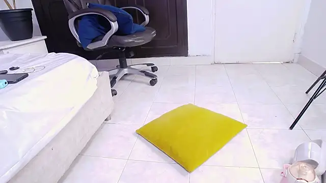 DestiinyBlack webcam