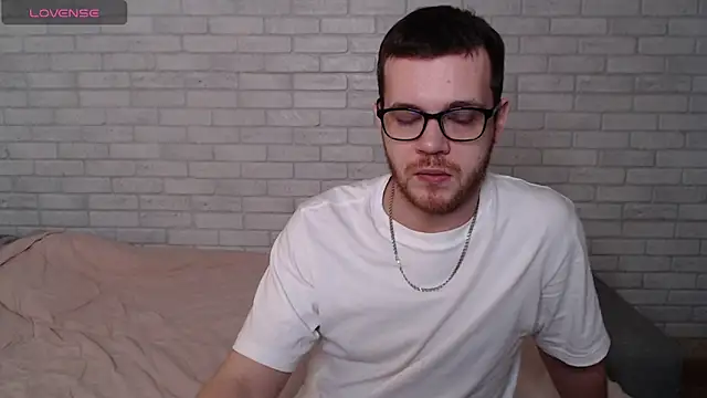 Alexxx_horny webcam