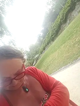 Webcam Model (Hot-Muci)  is live.Free join now!