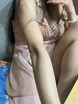 Mina048 webcam