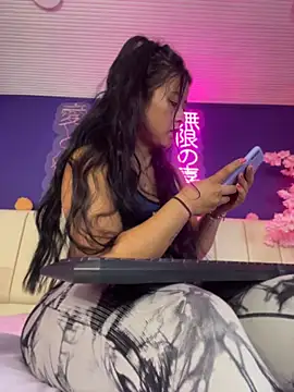 BellaFernandez__ webcam