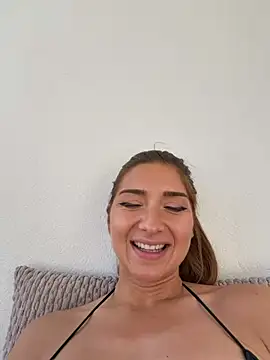 StracciaStella-'s live cam