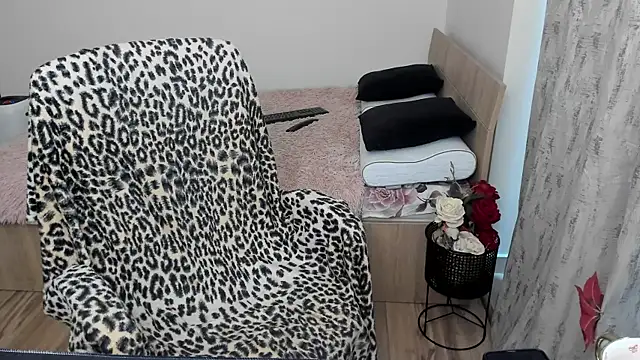 HotDelightXxx webcam