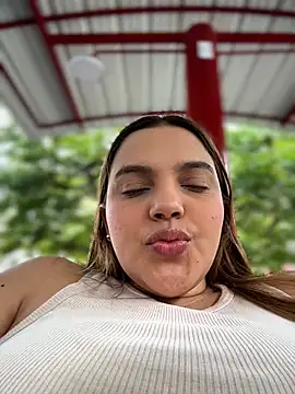 Colibri_xxx - Live Cams