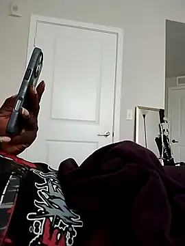 makeherfeelg cam preview