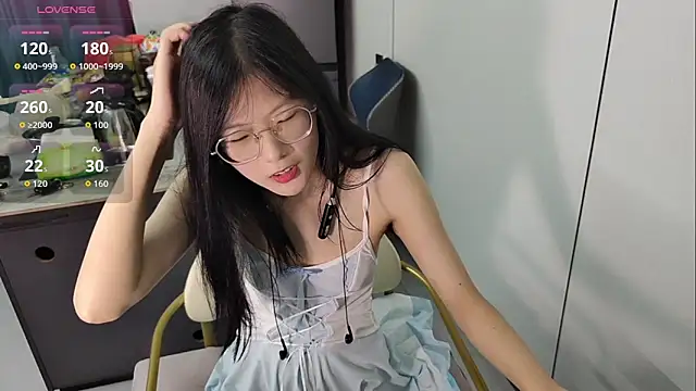 美女xlin-baby在线直播