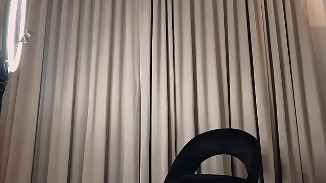 Blazelakocainaxxx webcam