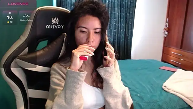 alice_middlee webcam