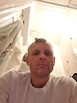 Arthur2288@xh webcam