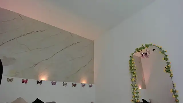 pretty_ariiel webcam