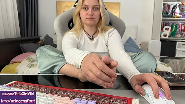 unicornsfeet webcam
