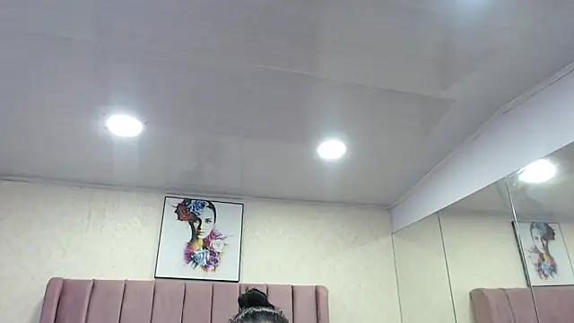 AriannaAdames webcam