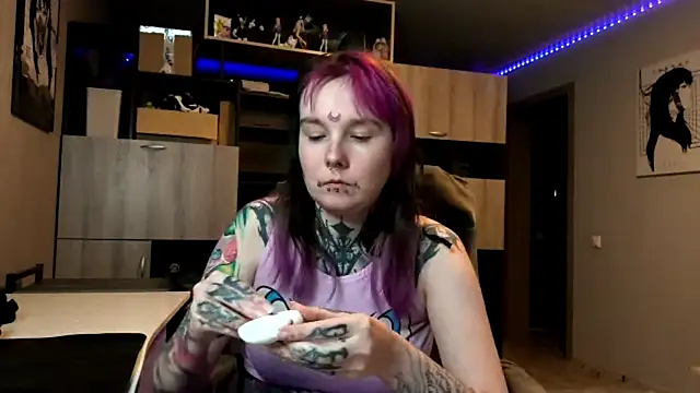 HighelikeGirl webcam