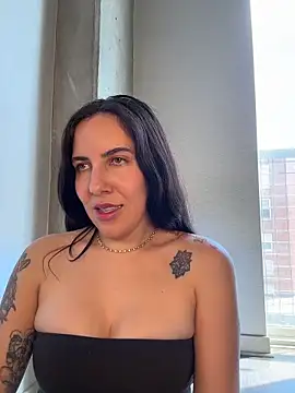 Lolathebaddie webcam