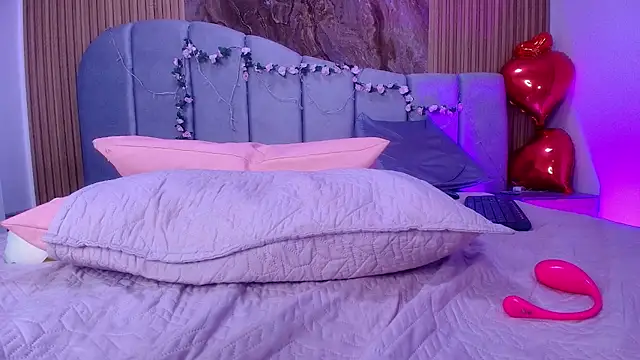 sarita_blondi webcam