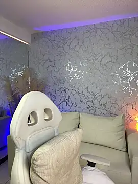 Yelena_Miller1 webcam