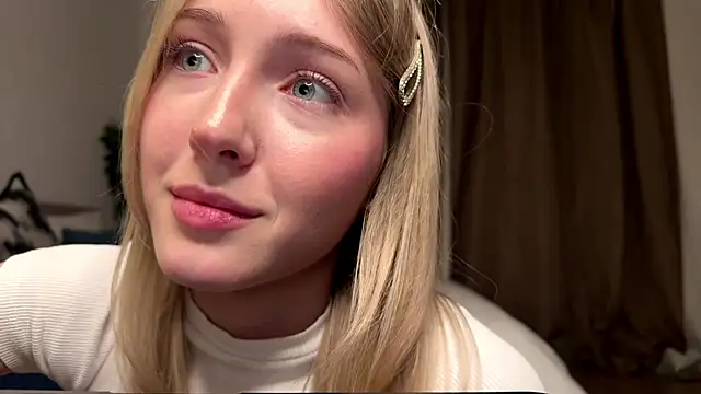 Kattie_Petite webcam