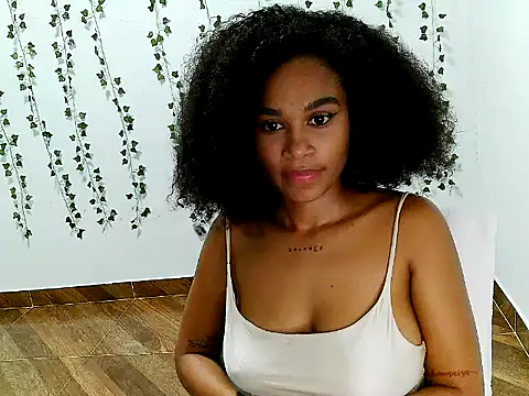 Akemy_Saunders webcam