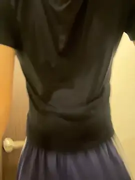 ghastiiou (Ask my age) - 偷偷去廁所裸體秀