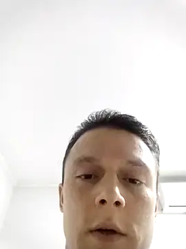 rafaelquinteroscavalhei (M young) - TIRAR O ESPERMA COM EREÇÃO