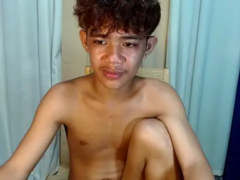 boynextdoorjosh (M twink) - HELP ME REACH MY GOAL EVEN IM UGLY