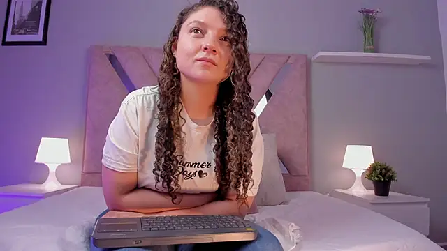 victoria_becker_ webcam