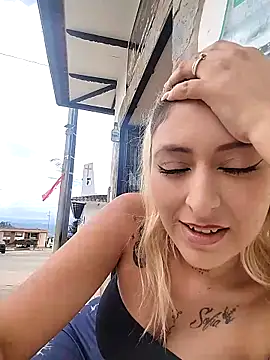 Webcam Model (catalella16)  is live.Free join now!