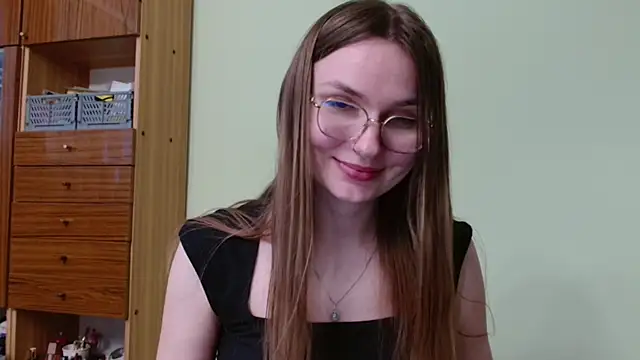 LooveELLYx webcam