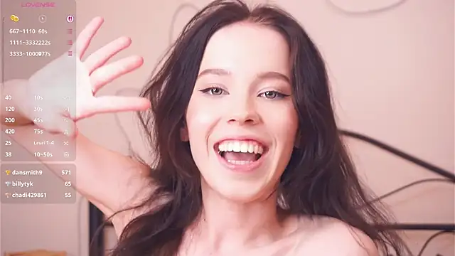 cleotildepiel (F teen) - pinch my sexy nipless