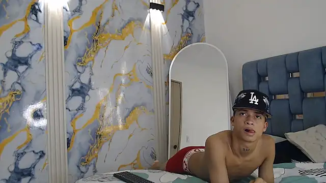 GOLD_BOYS webcam