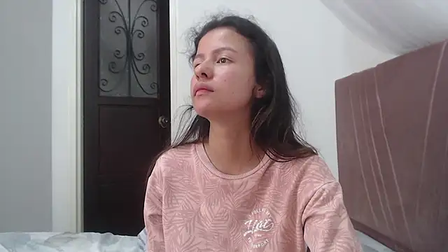 live nude chat Nathaly Jones 