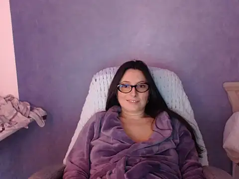 LuckyLisa23 webcam